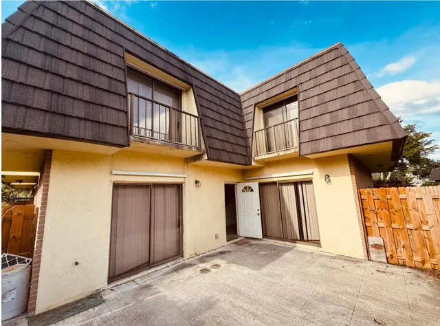 $2,375 | 4626 Cherry Road, West Palm Beach, FL 33417