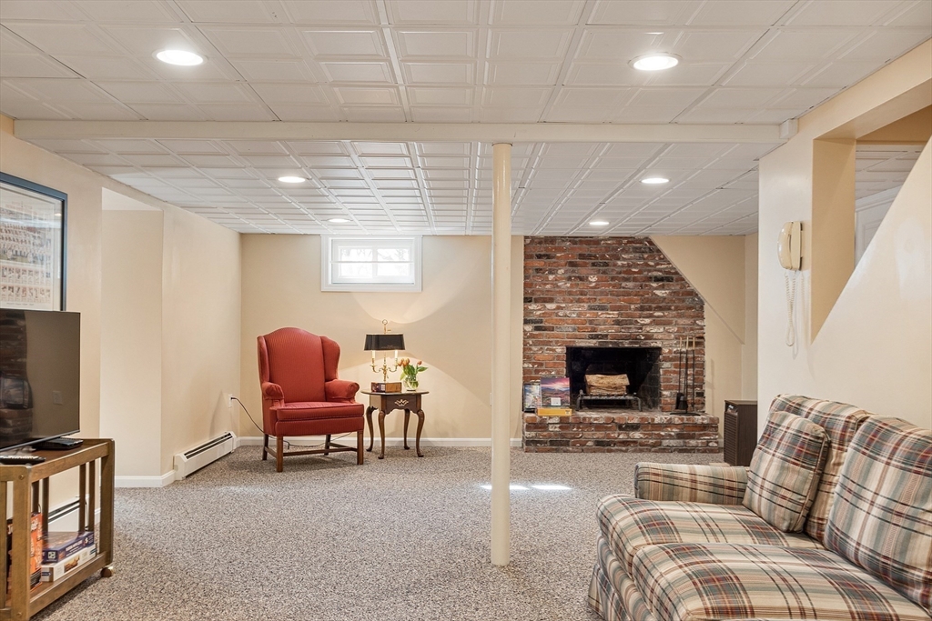 8 Farmland Circle Andover, MA 01810 - Photo 33 of 42