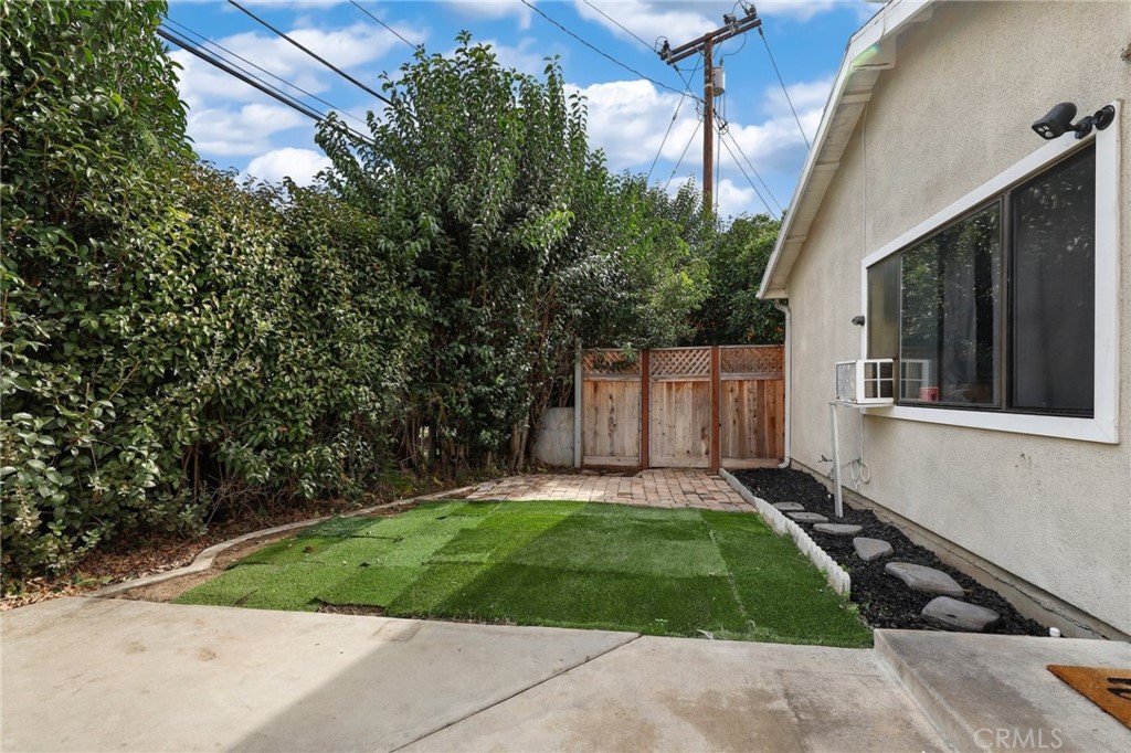 234 North Martha Place Fullerton, CA 92833 - Photo 31 of 46 a backyard of a house with lots of green space