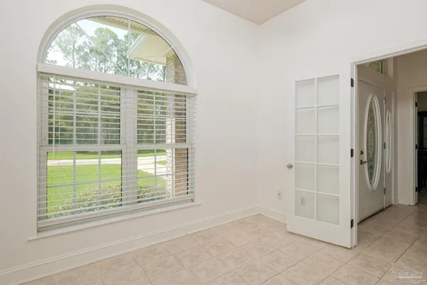 $880,000 | 5450 North Shore Road, Pensacola, FL 32507