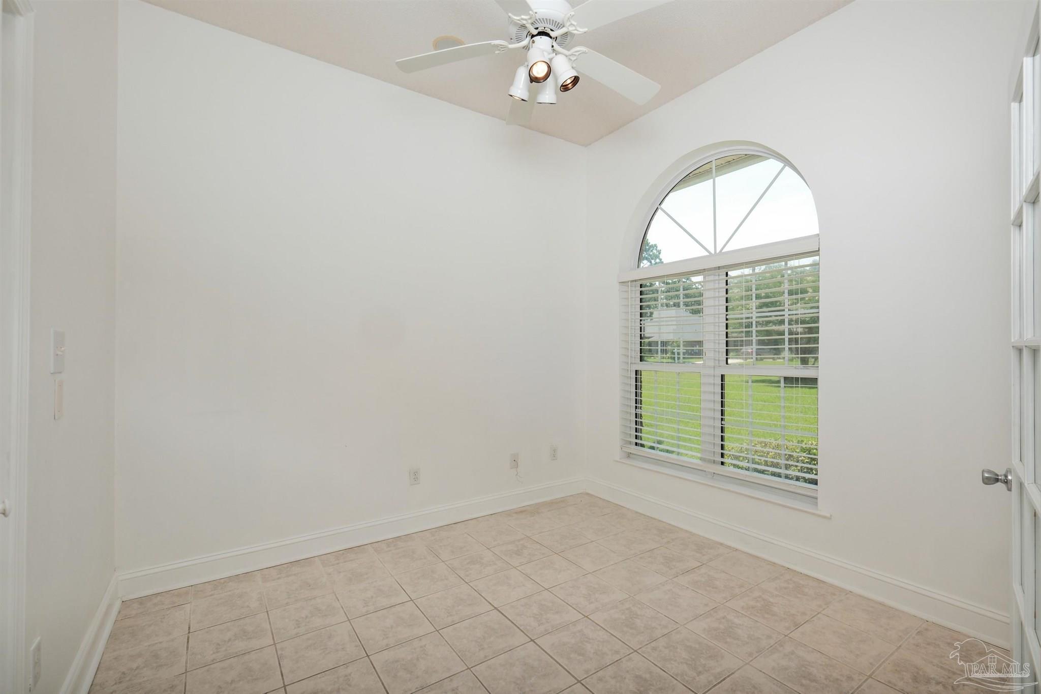 5450 North Shore Road Pensacola, FL 32507 - Photo 21 of 62