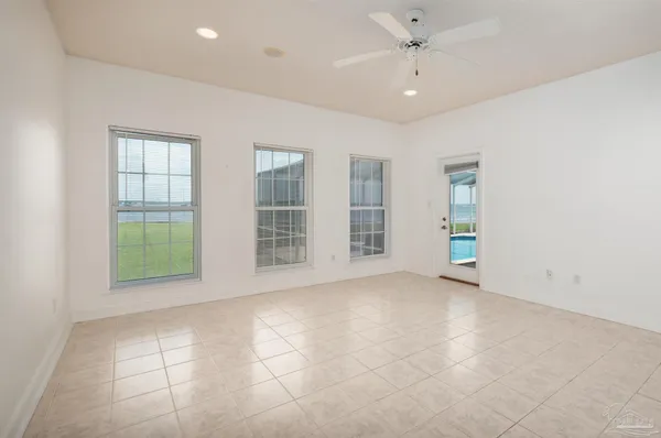 $880,000 | 5450 North Shore Road, Pensacola, FL 32507