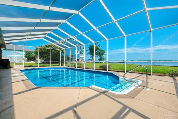 $880,000 | 5450 North Shore Road, Pensacola, FL 32507