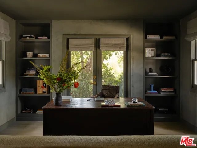 a close view of light fixtures