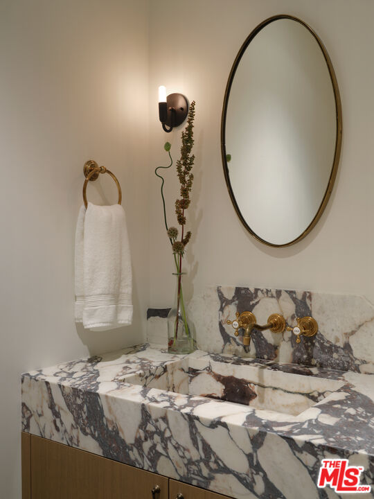 17333 Rancho Street Encino, CA 91316 - Photo 14 of 30 a close view of light fixtures