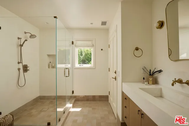 $5,150,000 | 17333 Rancho Street, Encino, CA 91316