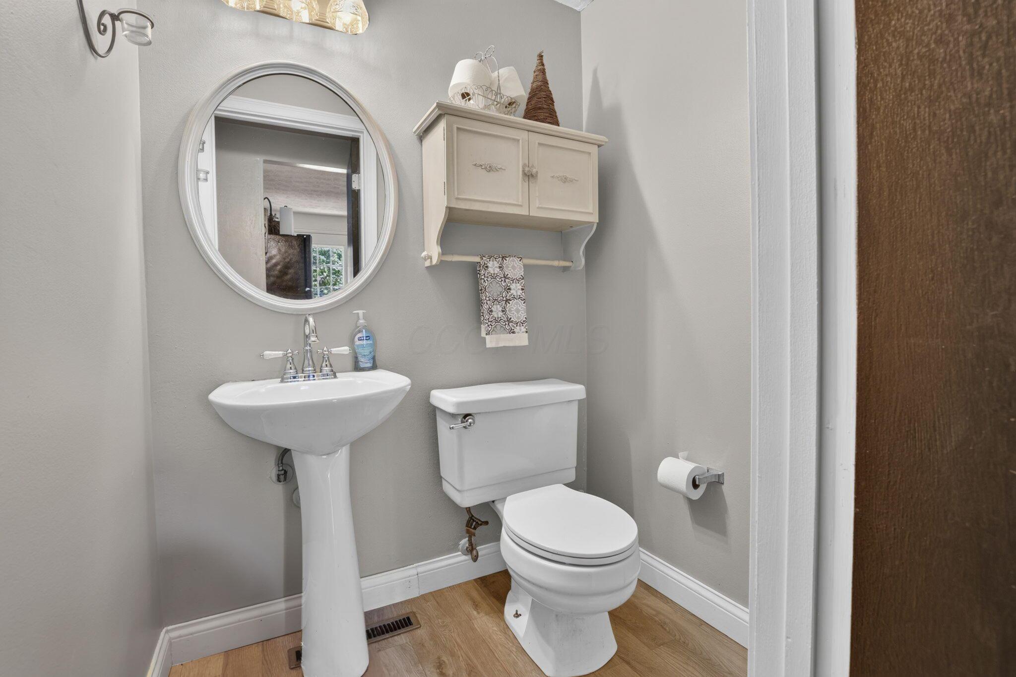 2991 Fleet Road Columbus, OH 43232 - Photo 23 of 54 25-web-or-mls-0N4A4880