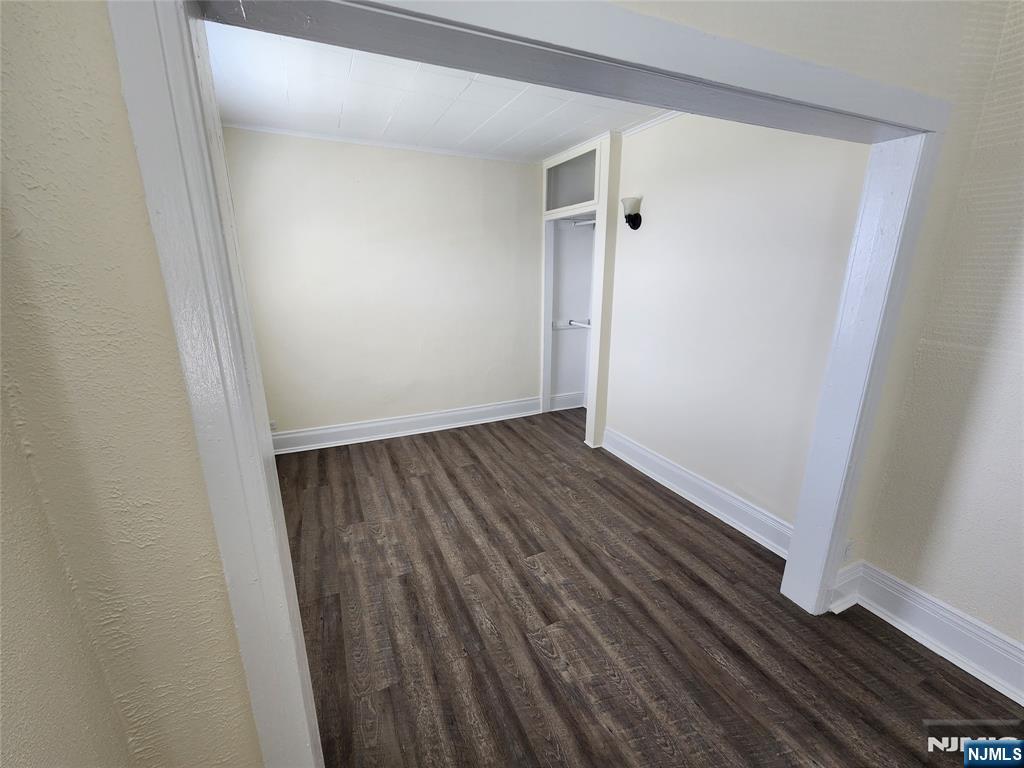 432 Broad Avenue Ridgefield, NJ 07657 - Photo 4 of 8