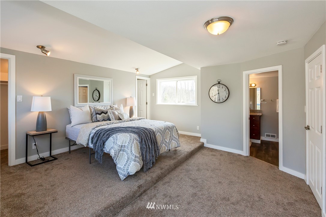 1723 Southeast Fenton Road Port Orchard, WA 98367 - Photo 20 of 35 Gallery Image 20