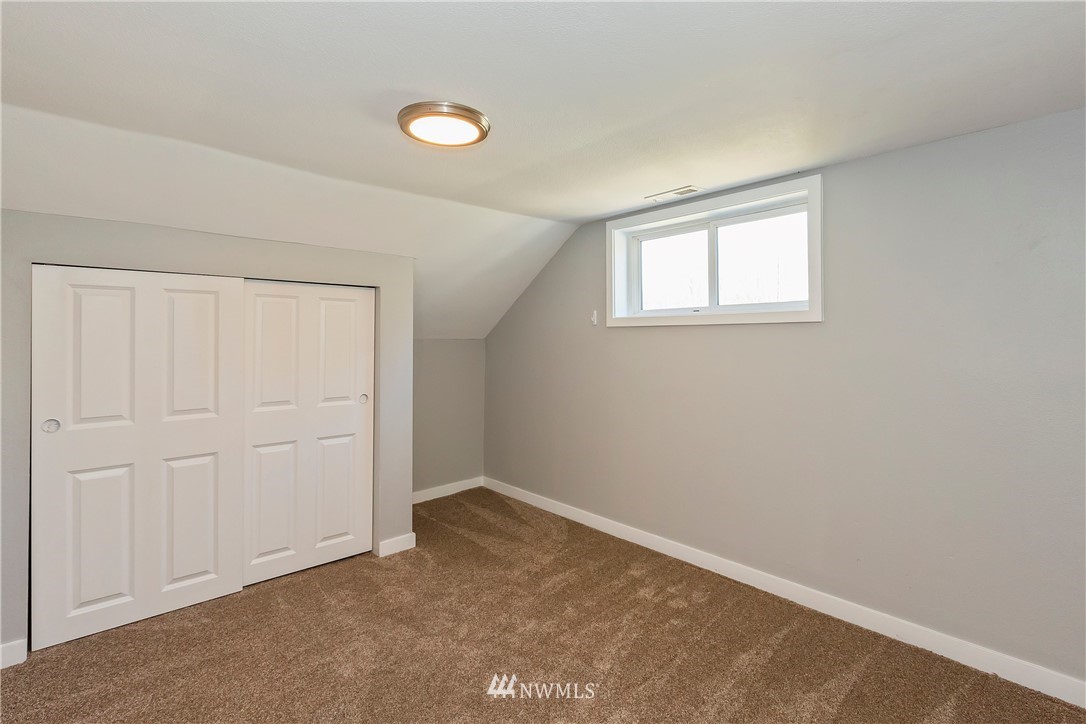 1723 Southeast Fenton Road Port Orchard, WA 98367 - Photo 25 of 35 Gallery Image 25