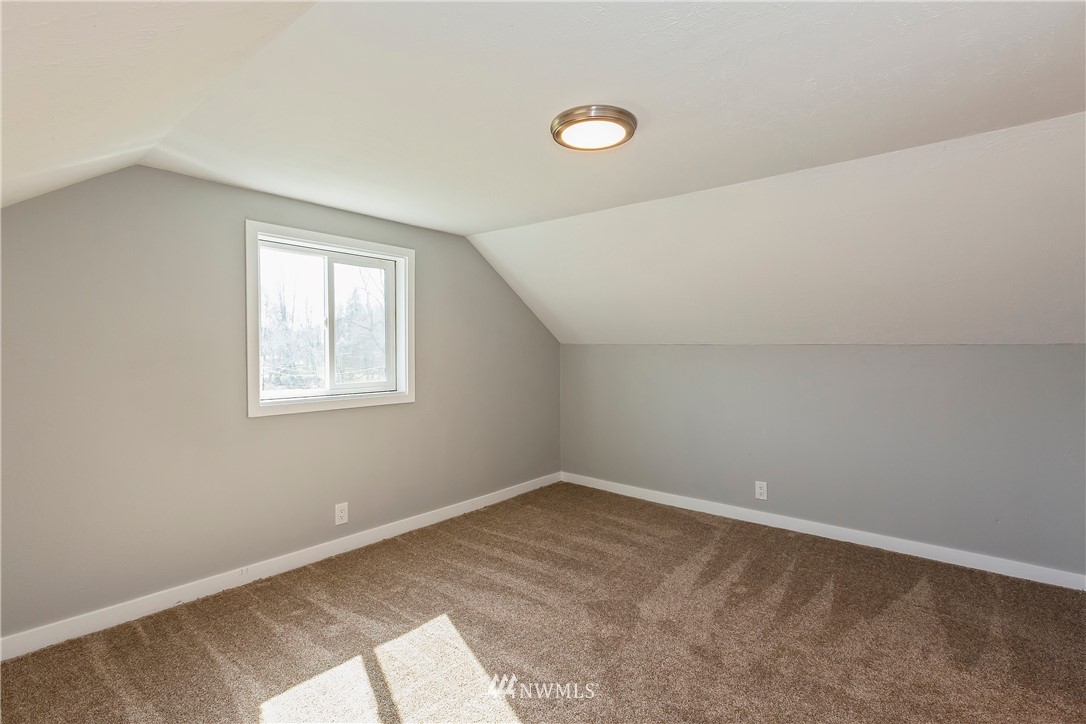 1723 Southeast Fenton Road Port Orchard, WA 98367 - Photo 27 of 35 Gallery Image 27