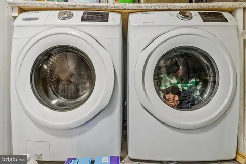 a close up view of washer and dryer