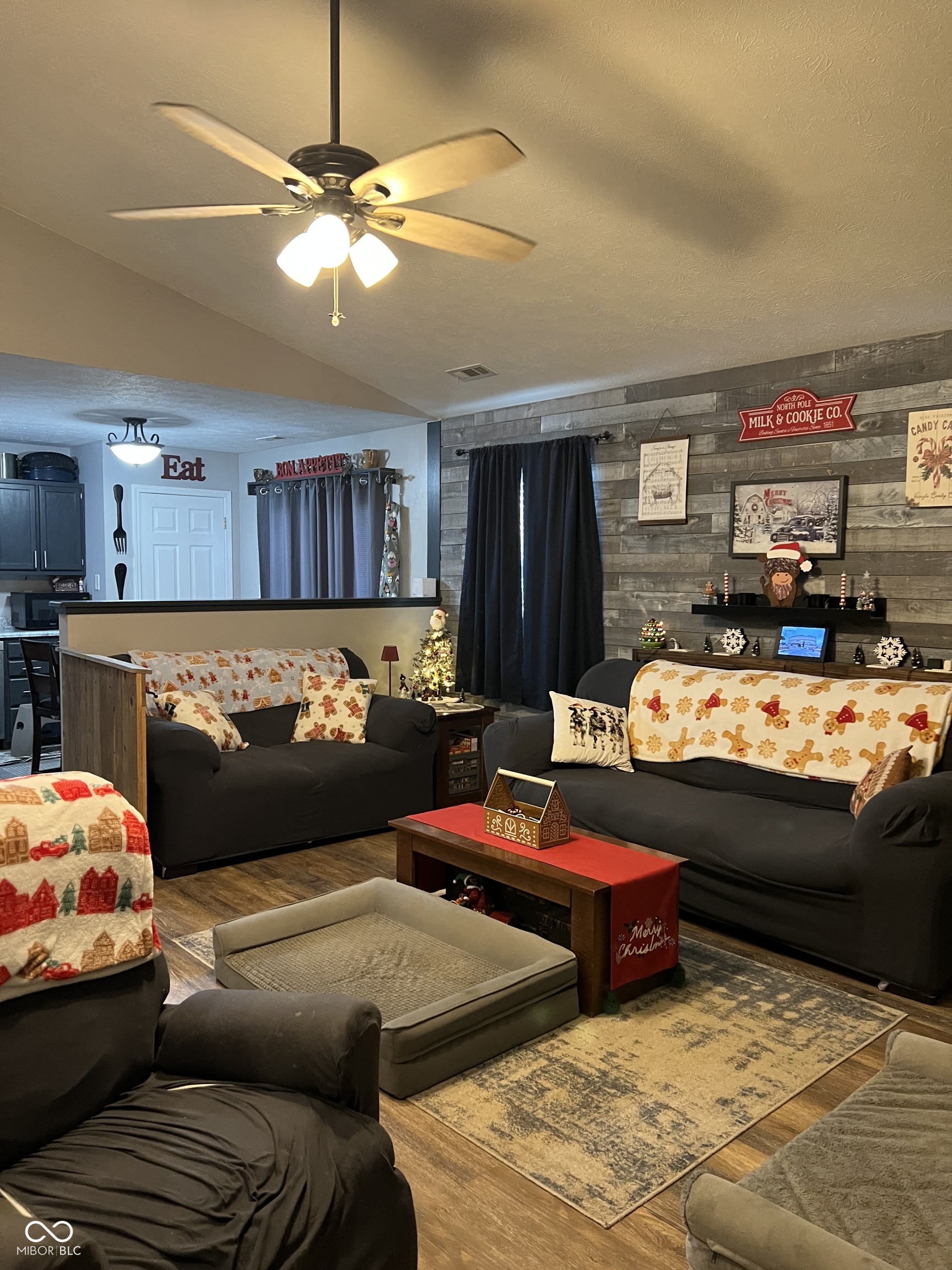 849 Center Street Greenfield, IN 46140 - Photo 7 of 31