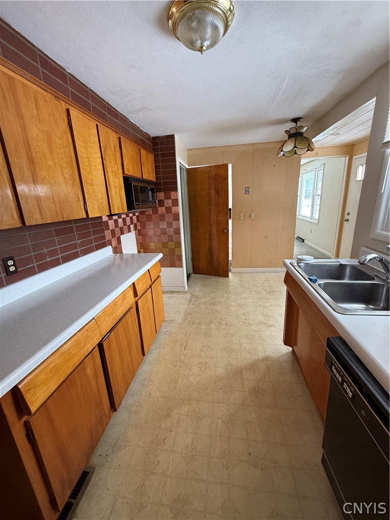 7396 Centerport Road Throop, NY 13021 - Photo 11 of 23