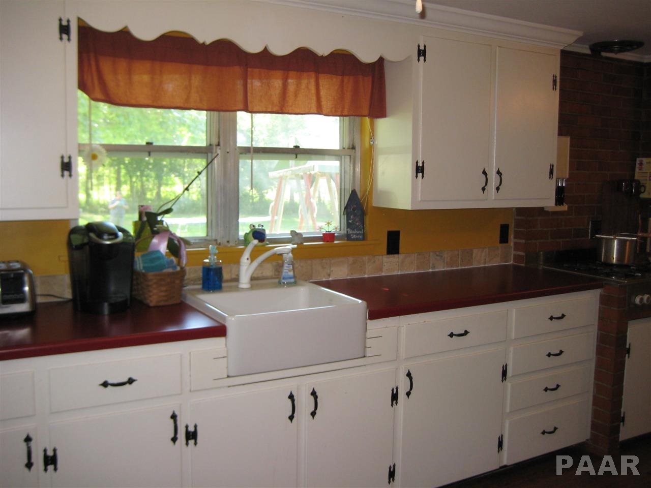 1002 South Main Street Washington, IL 61571 - Photo 9 of 19 Gallery Image 9