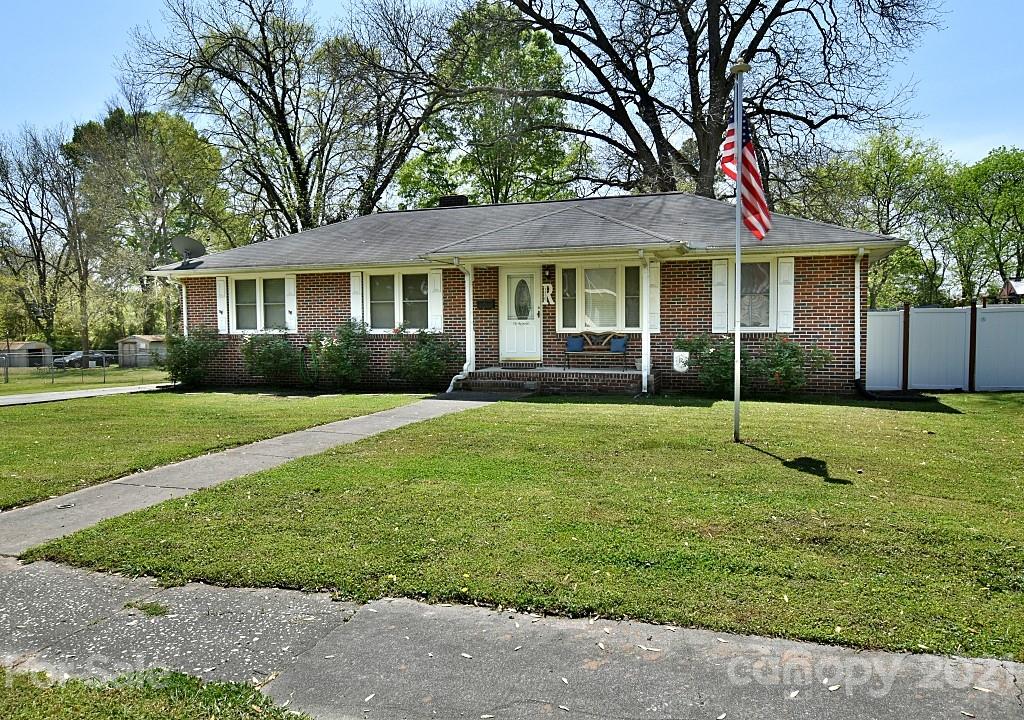 150 Walnut Street Chester, SC 29706 - Photo 1 of 29 Gallery Image 1
