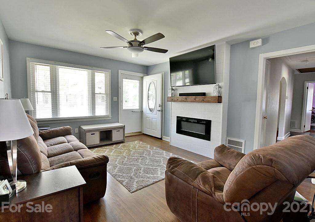 150 Walnut Street Chester, SC 29706 - Photo 4 of 29 Gallery Image 4