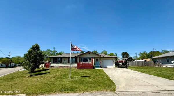 $309,999 | 708 Rio-Vista Drive, Loudon, TN 37774