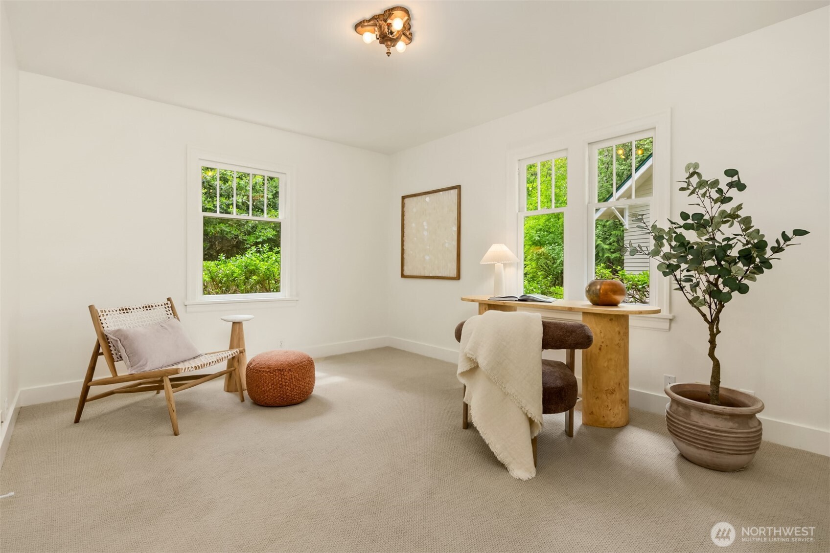 14864 Sivertson Road Northeast Bainbridge Island, WA 98110 - Photo 23 of 37
