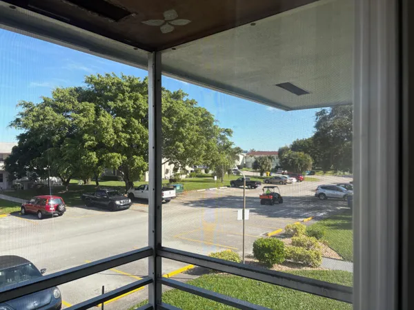 $1,250 | 44 Waltham B, West Palm Beach, FL 33417