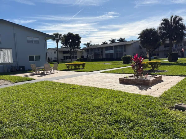 $1,250 | 44 Waltham B, West Palm Beach, FL 33417