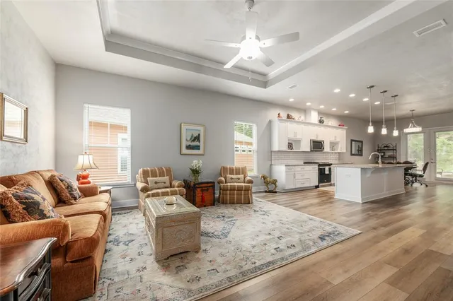 $390,000 | 1272 Northwest 132nd Boulevard, Newberry, FL 32669