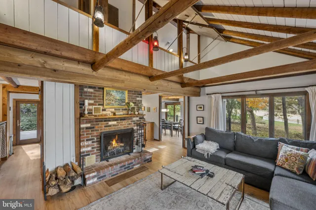 $615,000 | 10 Woods Road, Elverson, PA 19520