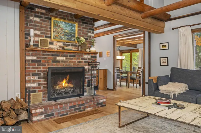 $615,000 | 10 Woods Road, Elverson, PA 19520