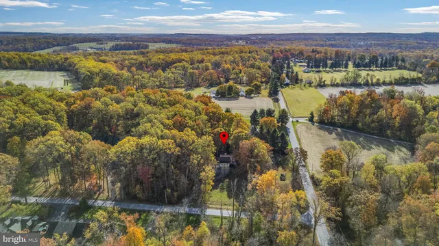 $615,000 | 10 Woods Road, Elverson, PA 19520