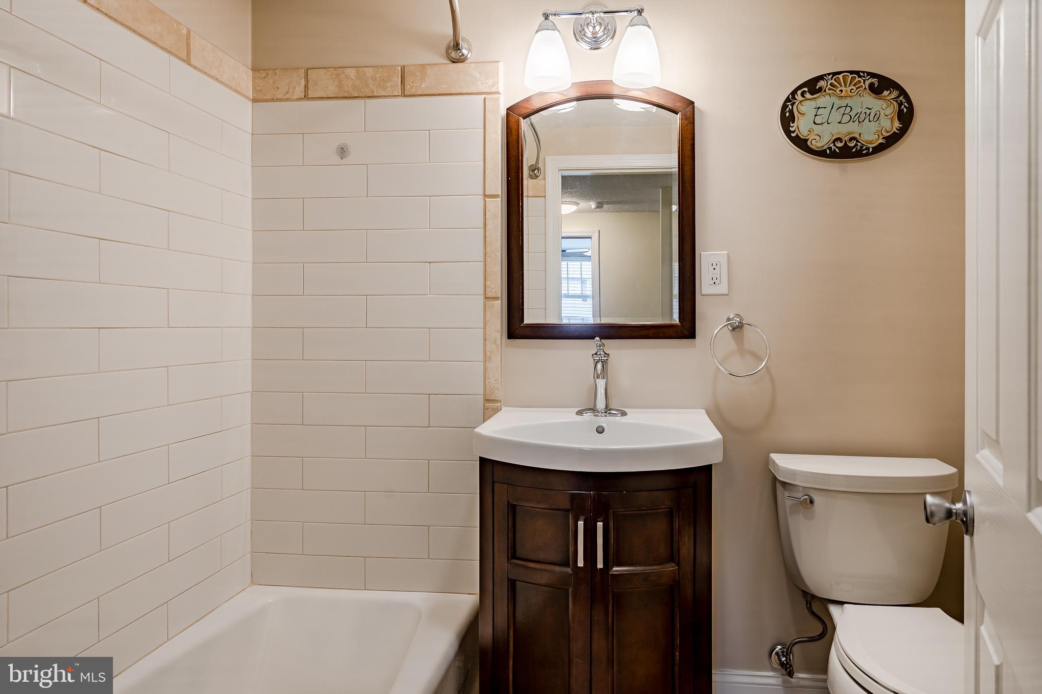 700 Cambridge Road Brookhaven, PA 19015 - Photo 15 of 42 Hall Bathroom