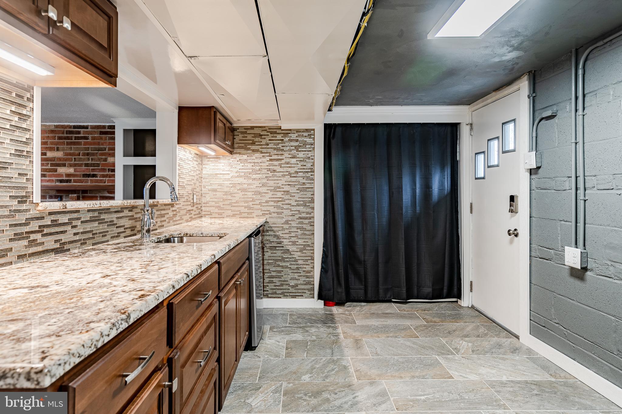 700 Cambridge Road Brookhaven, PA 19015 - Photo 26 of 42 Lower Level Mud Room - Laundry