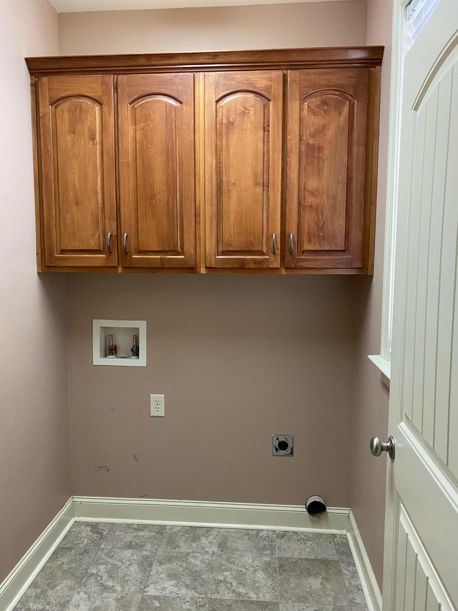 5850 Caney Ridge Circle Ooltewah, TN 37363 - Photo 25 of 35 Laundry