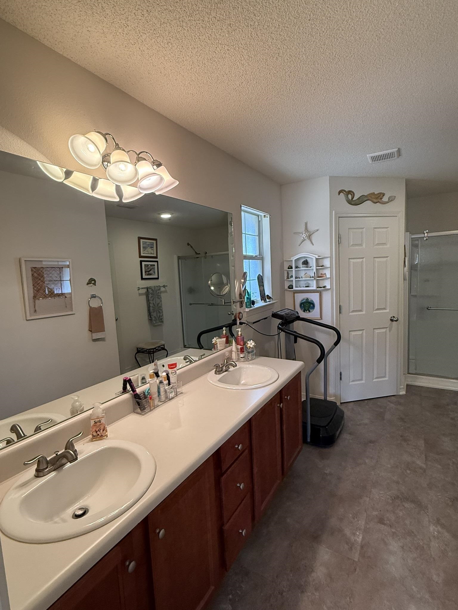 428 Collinwood Loop Foley, AL 36535 - Photo 21 of 43 Bathroom