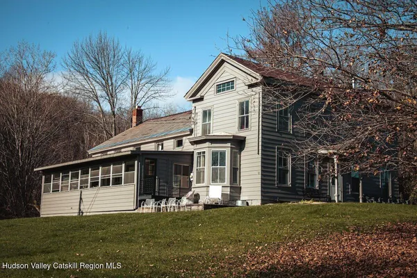 $550,000 | 31 Mapletown Road, Hoosick Falls, NY 12090