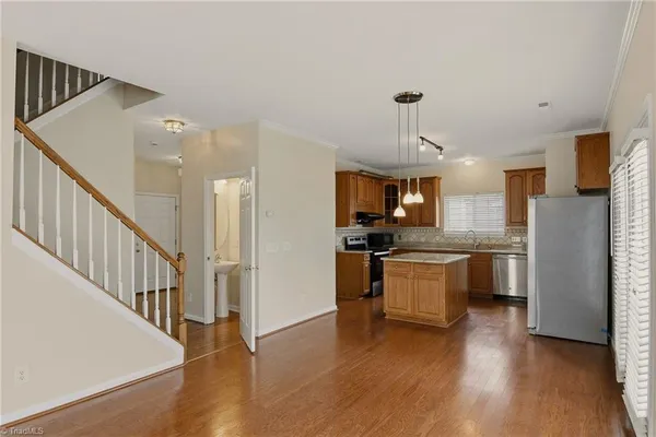 $2,000 | 4623 Village Square Court, Greensboro, NC 27409