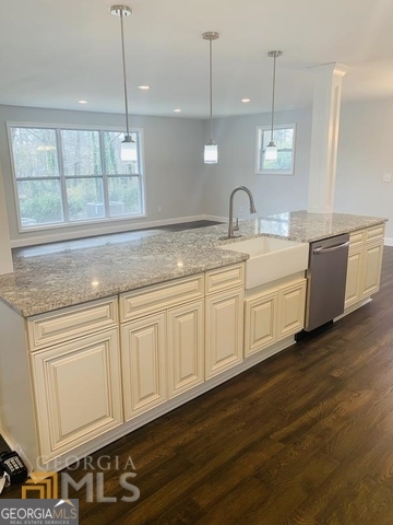 3102 Edgewater Drive Gainesville, GA 30501 - Photo 7 of 18