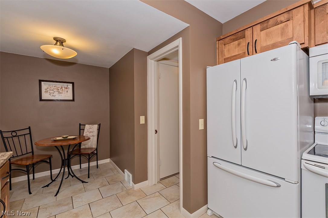 2491 Eaton Road Cleveland, OH 44118 - Photo 15 of 35 Gallery Image 15
