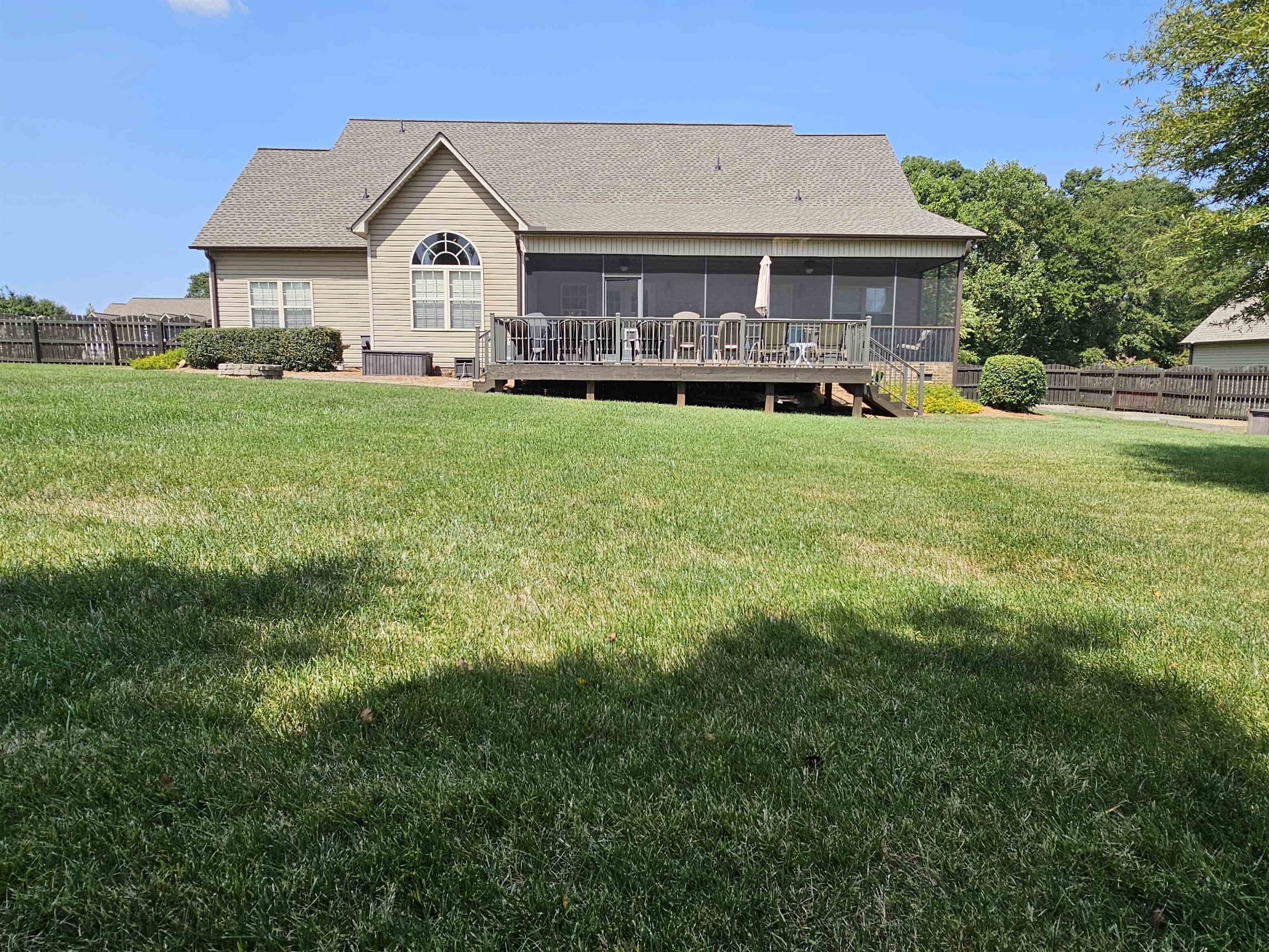 326 Montego Lane Chesnee, SC 29323 - Photo 3 of 27