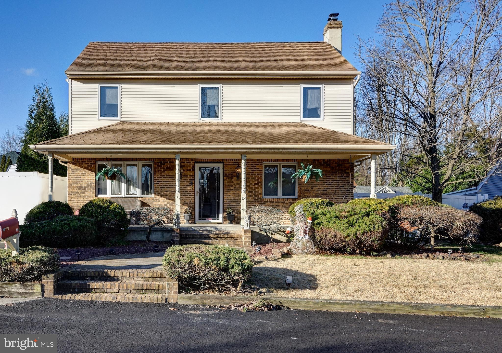 18 Sunset Road Blackwood, NJ 08012 - Photo 1 of 37 a front view of a house with a yard