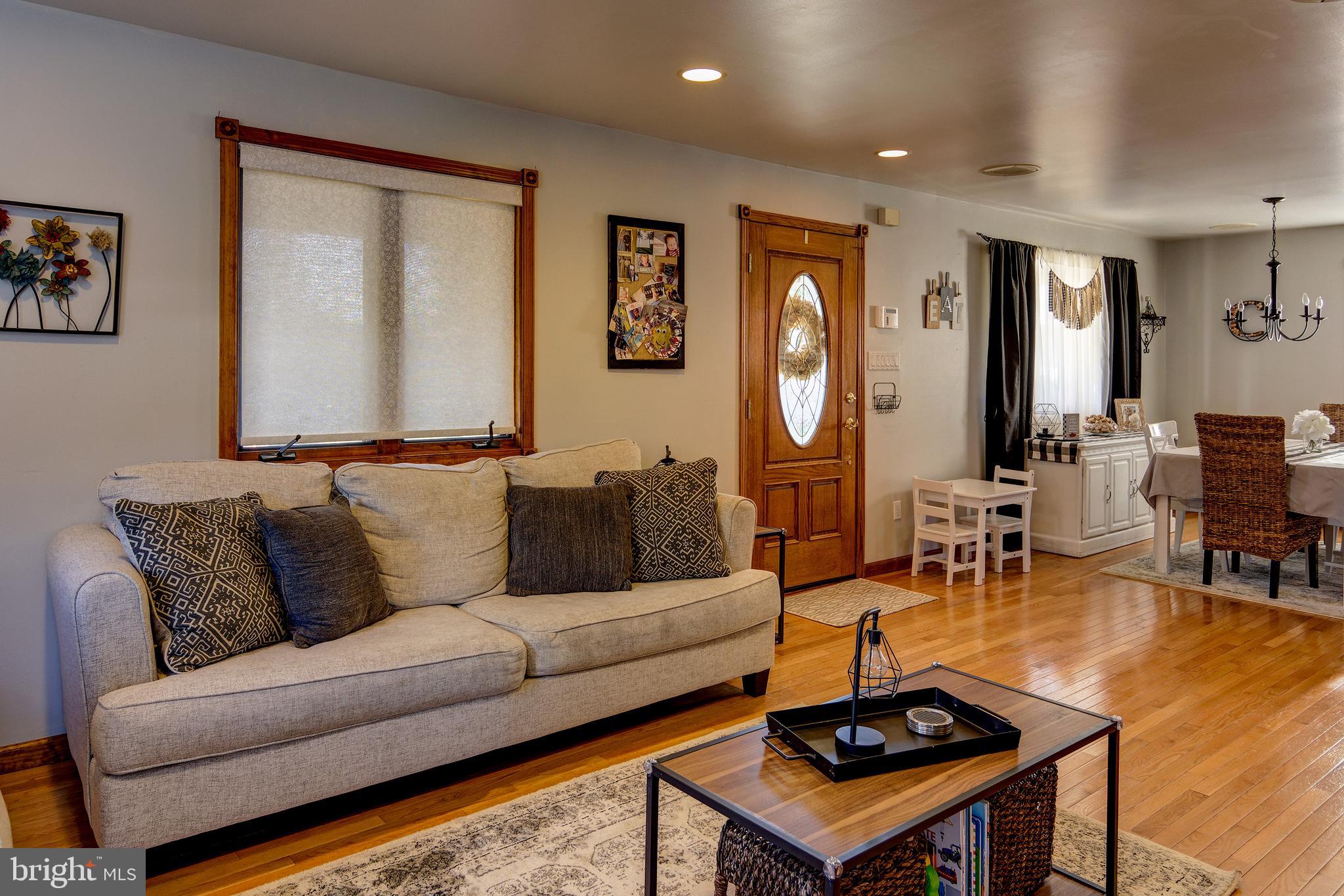 18 Sunset Road Blackwood, NJ 08012 - Photo 6 of 37 a living room with furniture and a table