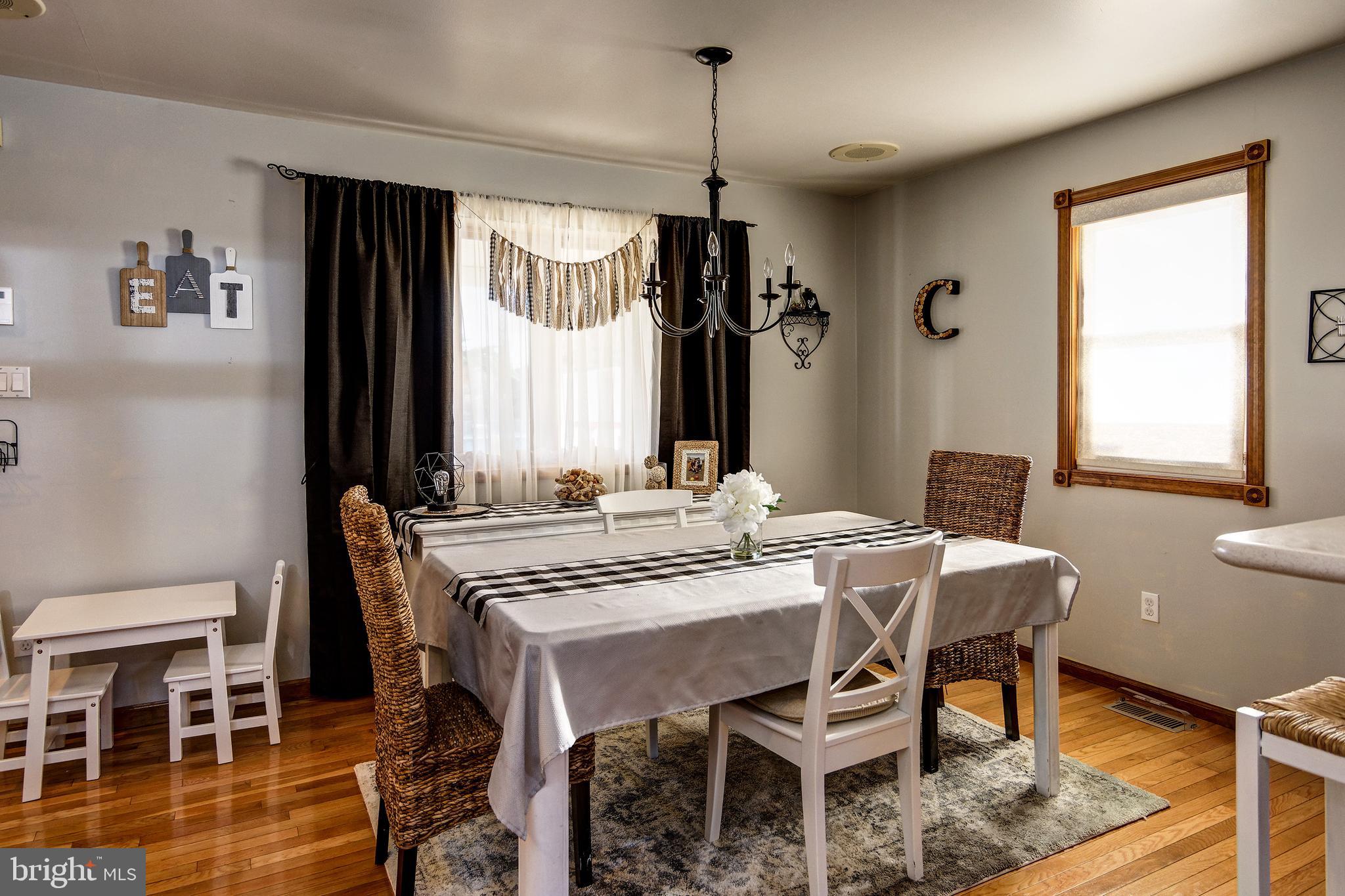 18 Sunset Road Blackwood, NJ 08012 - Photo 7 of 37 a view of a dining room with furniture
