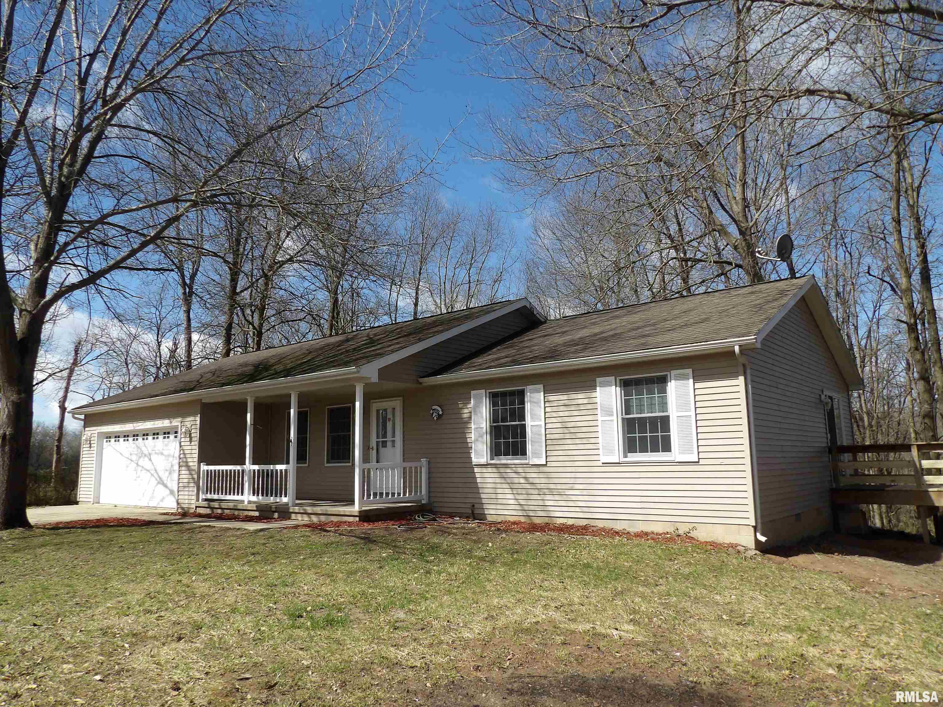 511 West Little Street Athens, IL 62613 - Photo 2 of 27 Gallery Image 2