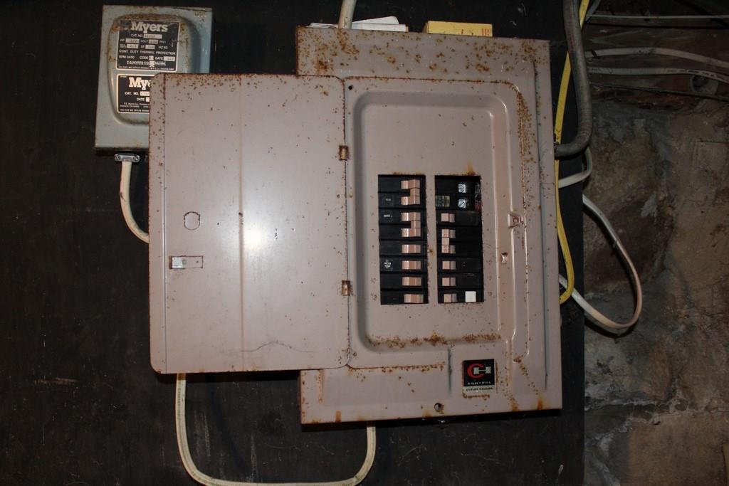5 Wharf Road Penobscot, ME 04476 - Photo 35 of 35 Circuit panel