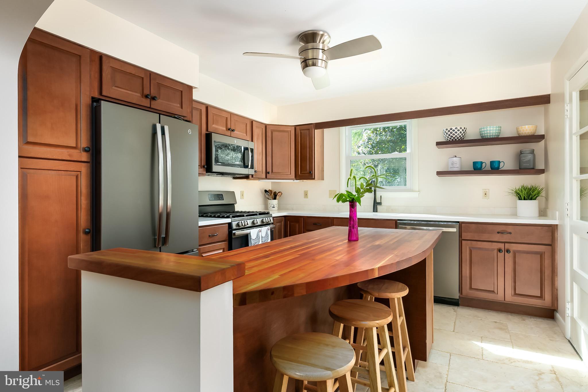 460 West Front Street Maple Shade, NJ 08052 - Photo 9 of 24 Gallery Image 9