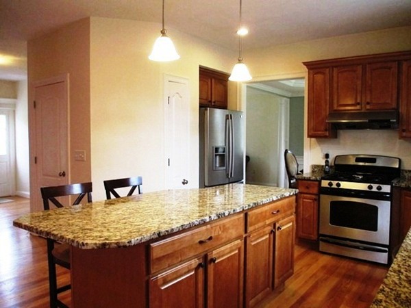 168 River Road West Berlin, MA 01503 - Photo 7 of 28 Gallery Image 7