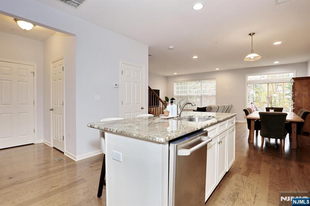 4 Masterson Court, Unit 4 Waldwick, NJ 07463 - Photo 7 of 26 a kitchen with lots of counter top space