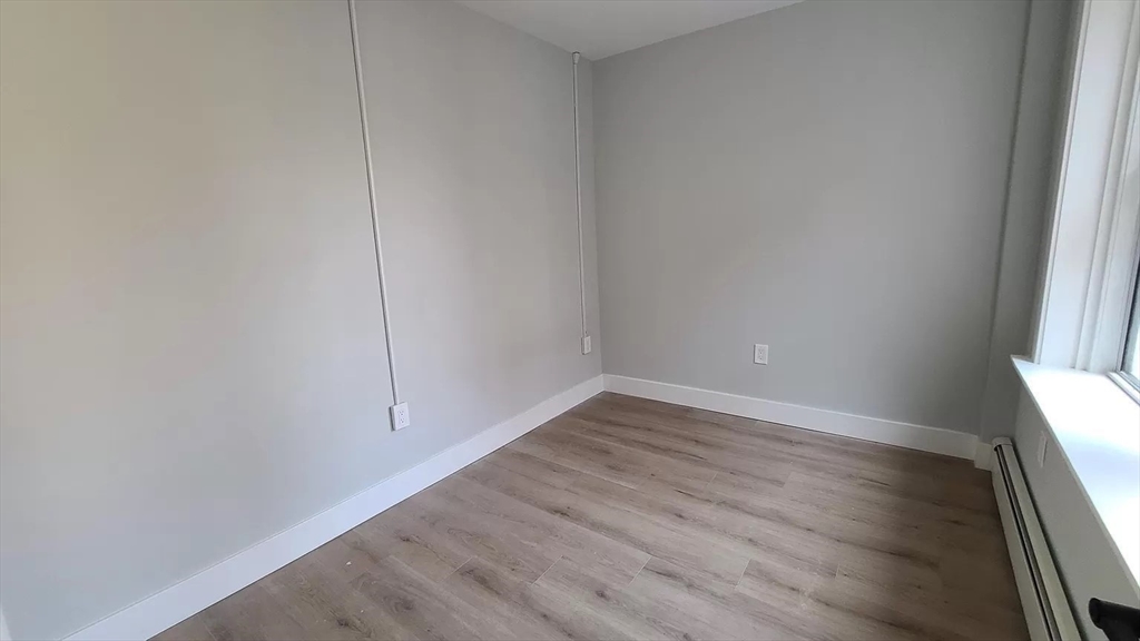 168 Endicott Street Boston, MA 02113 - Photo 5 of 7