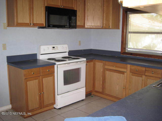 8206 Hogan Road Jacksonville, FL 32216 - Photo 2 of 4 KITCHEN