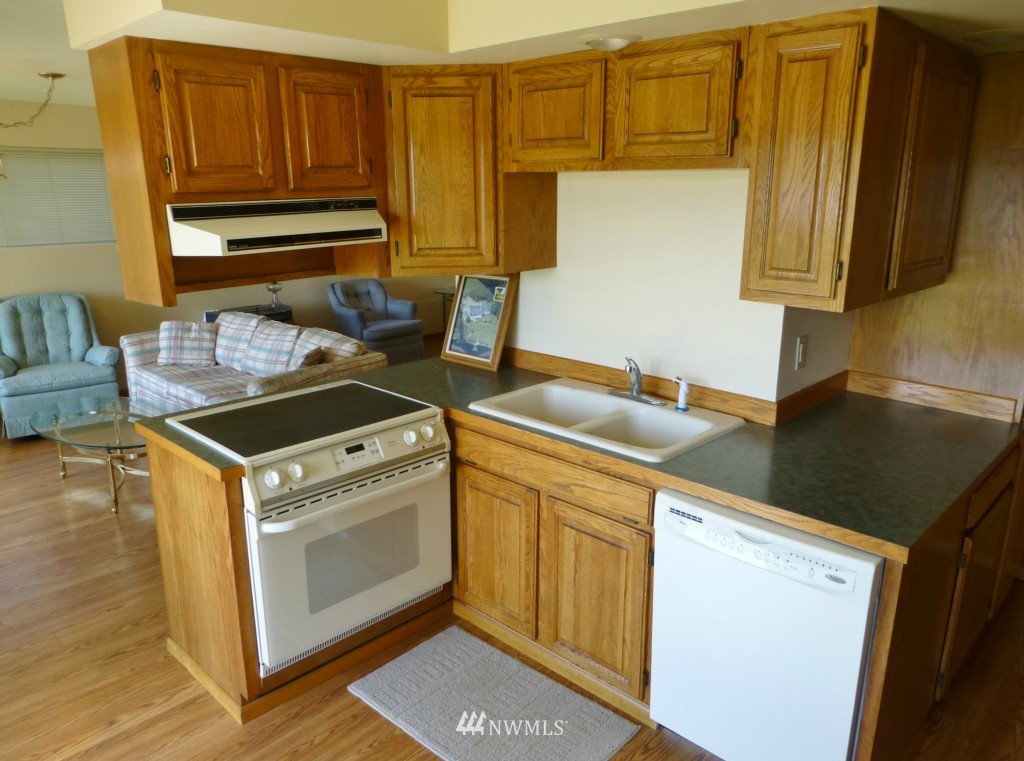 7023 Mullen Road Southeast Olympia, WA 98513 - Photo 9 of 25 Gallery Image 9