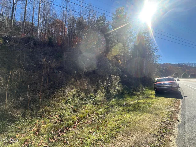 $125,000 | 37 (hwy 19e) Hampton Tn 37658, Hampton, TN 37658